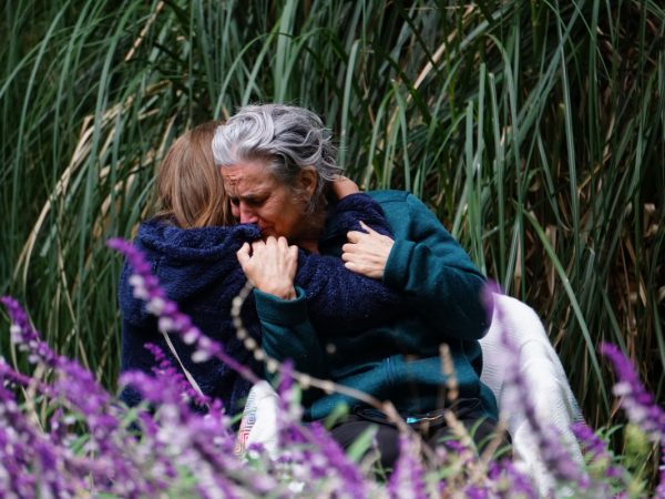 emocion en el retiro silencioso en la oscuridad