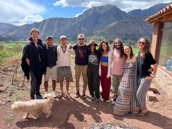 taller voz retiro en la oscuridad y silencio